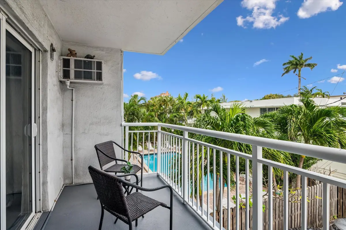 720 Orton Avenue #206, Fort Lauderdale, FL 33304 - #1