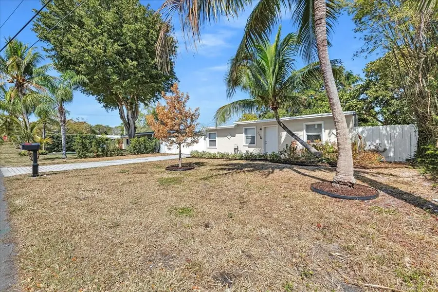 305 NE 8th Street, Pompano Beach, FL 33060 - #3