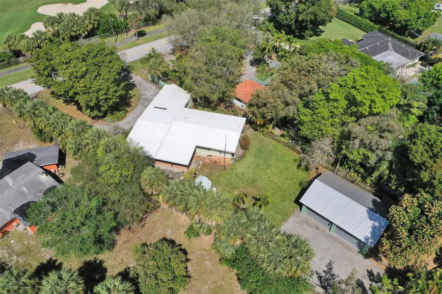 720 E Country Club Circle, Plantation, FL 33317 - #2