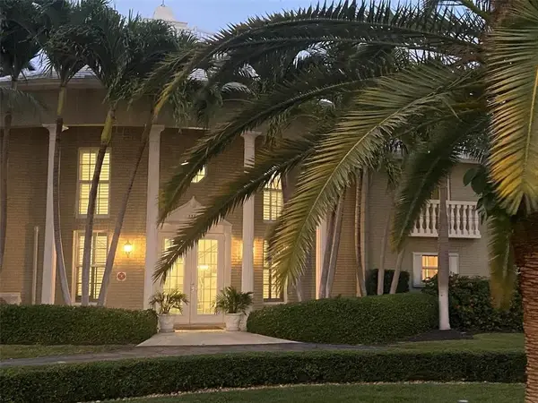 3201 NE 36th Street #17, Fort Lauderdale, FL 33308