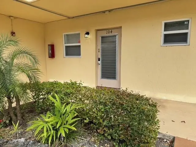 351 Cambridge Road #104, Hollywood, FL 33024 - #2