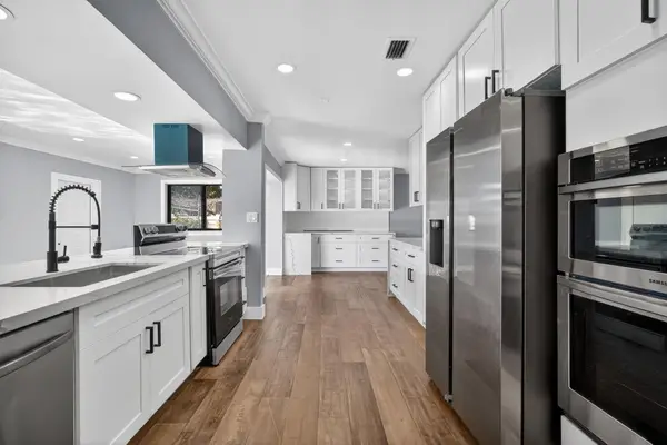 1800 N 54th Avenue, Hollywood, FL 33021