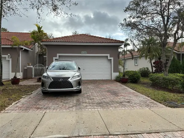 2921 E Aragon, Sunrise, FL 33313