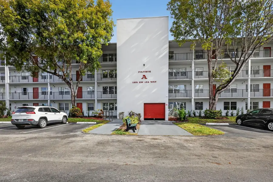 1251 SW 134th Way #108 A, Pembroke Pines, FL 33027 - #3