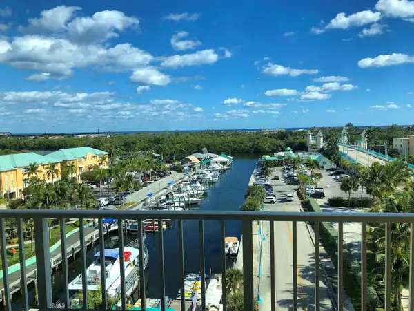 100 NE 6th Street #PH5, Boynton Beach, FL 33435