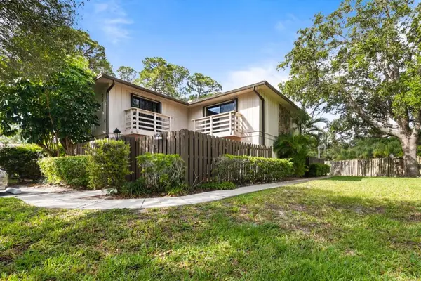 2811 Stoneway Lane #C, Fort Pierce, FL 34982