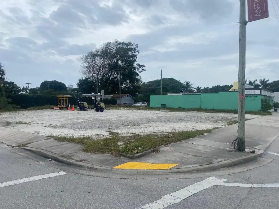 3500 S Dixie Highway, West Palm Beach, FL 33405 - #3