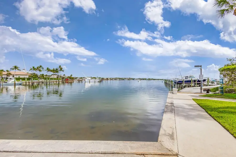 11390 Twelve Oaks Way #122, North Palm Beach, FL 33408 - Image #3