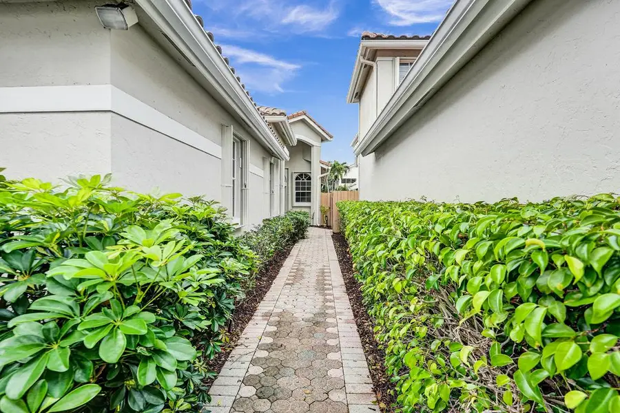6675 NW 25th Way, Boca Raton, FL 33496 - Image #3