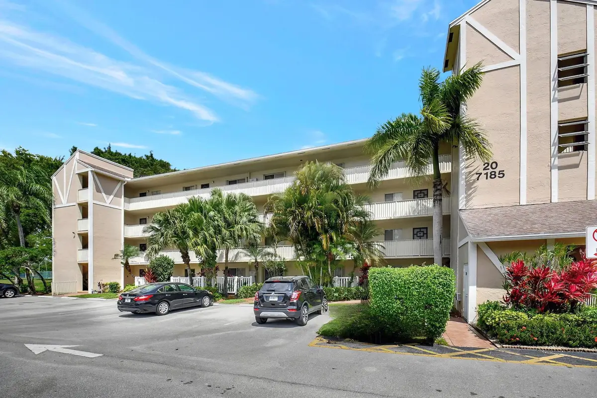 7185 Huntington Lane #301, Delray Beach, FL 33446 - Image #1