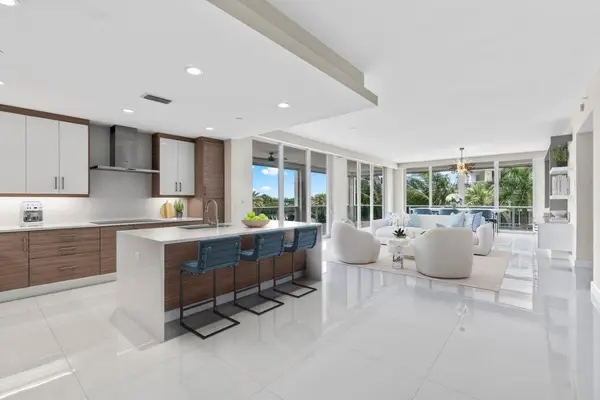 2720 Donald Ross Road #301, Palm Beach Gardens, FL 33410