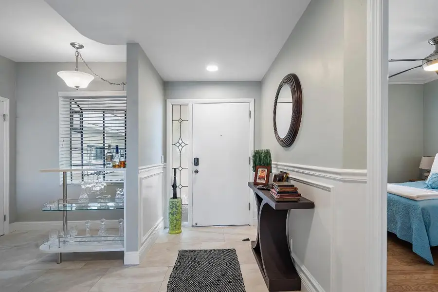 200 Waterway Road #204, Tequesta, FL 33469 - Image #3