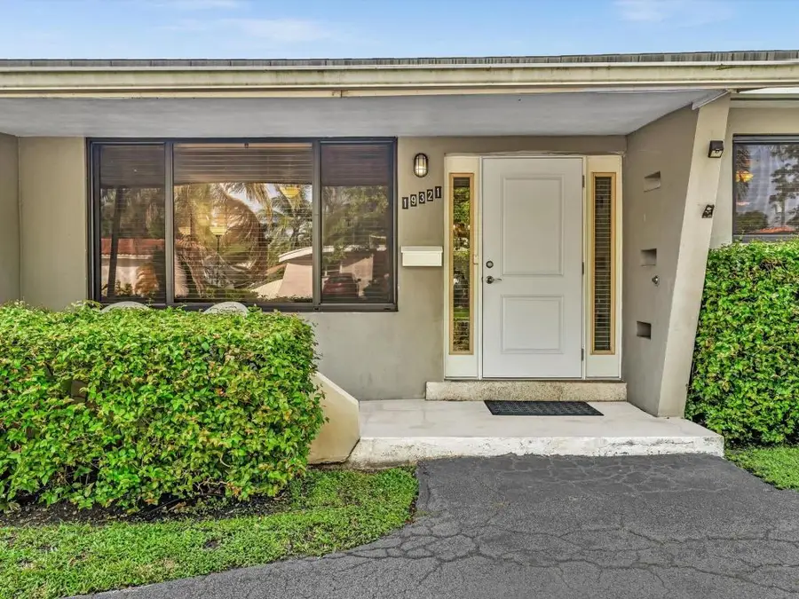 19321 NE 18th Place, Miami, FL 33179 - Image #3