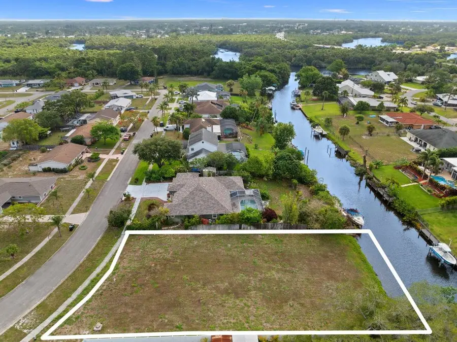 420 NE Cornwall Avenue, Port Saint Lucie, FL 34983 - #3