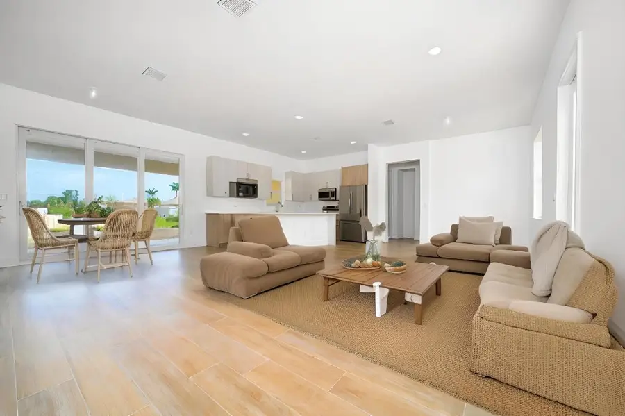 15245 Brainbridge Circle, Port Charlotte, FL 33981 - #3