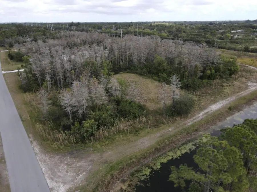 5876 Sugarcane Lane, Lake Worth, FL 33449 - Image #3