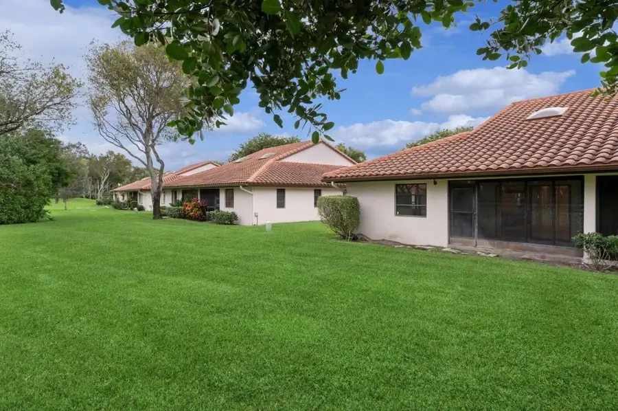 6410 Royal Manor Circle, Delray Beach, FL 33484 - Image #2