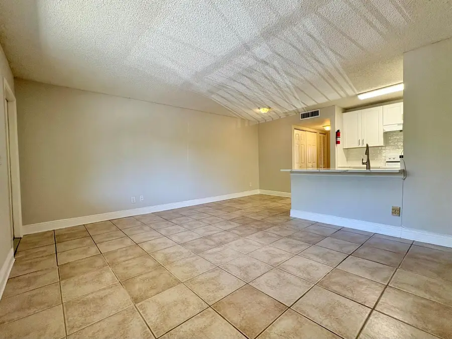 1830 W Meadows Circle #1830, Boynton Beach, FL 33436 - Image #2