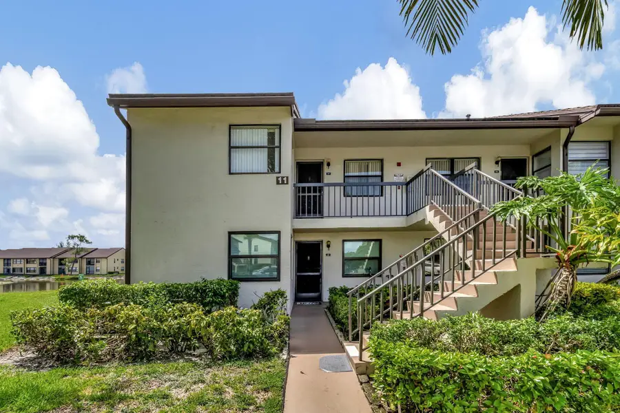 7618 Tahiti Lane #201, Lake Worth, FL 33467 - Image #3