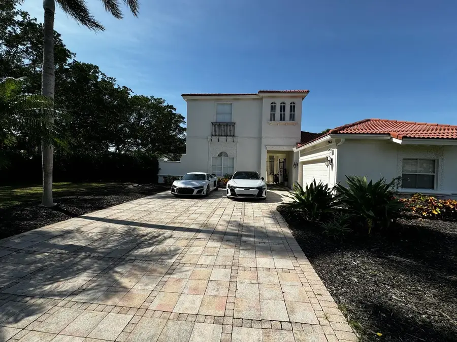 8163 Lakeview Drive, West Palm Beach, FL 33412 - Image #3