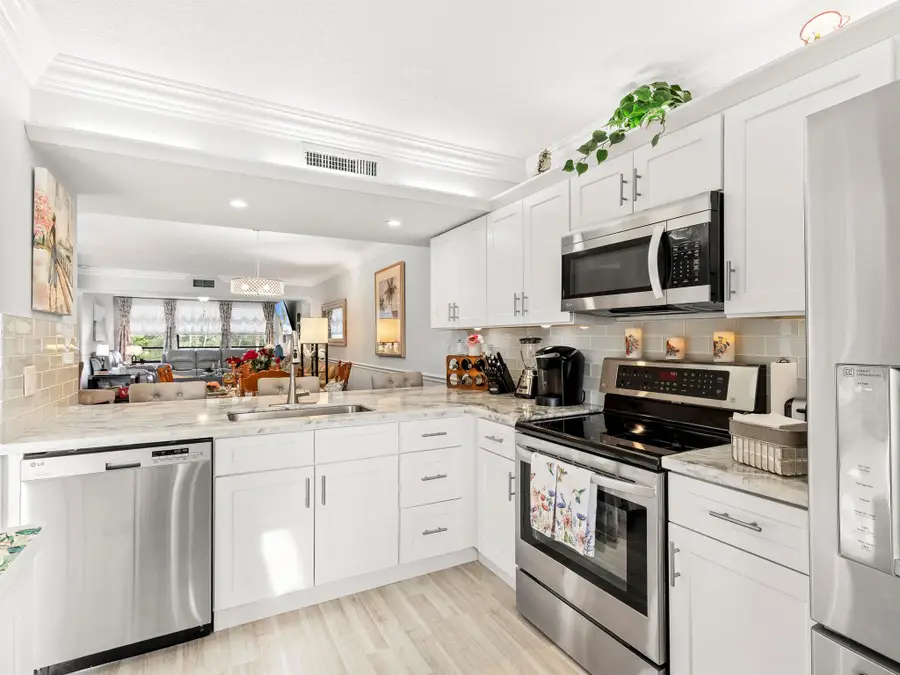 6073 Balboa Circle Circle #403, Boca Raton, FL 33433 - Image #3