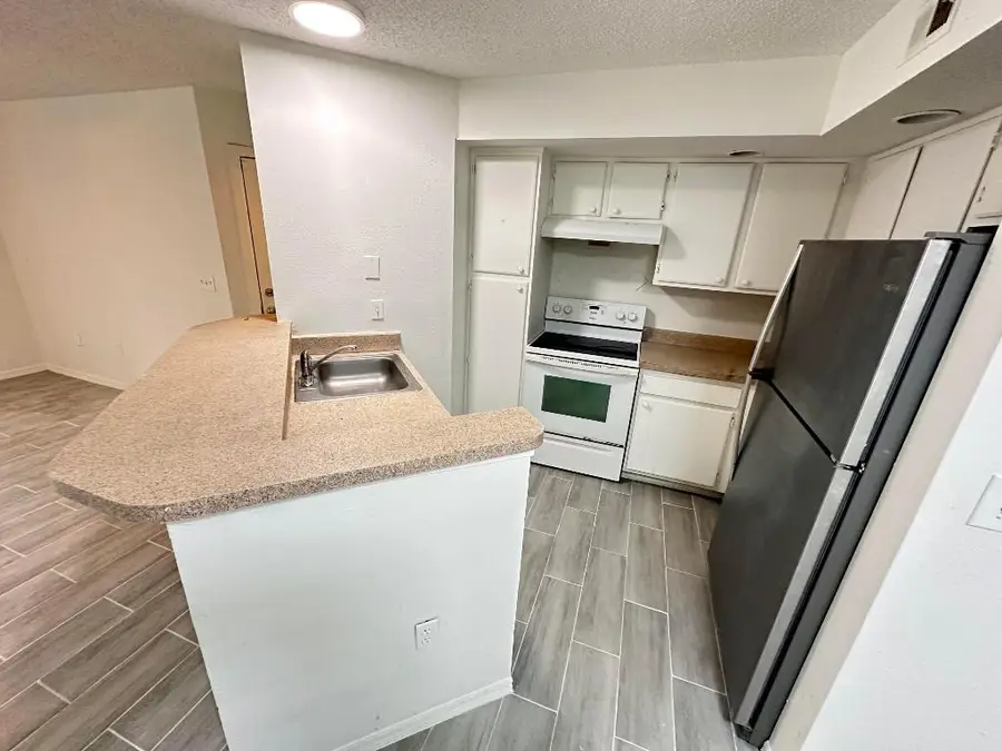 1401 Village Boulevard #1512, West Palm Beach, FL 33409 - Image #3