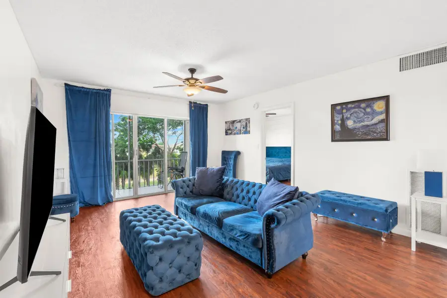 1101 Crystal Lake Drive #309, Deerfield Beach, FL 33064 - Image #3