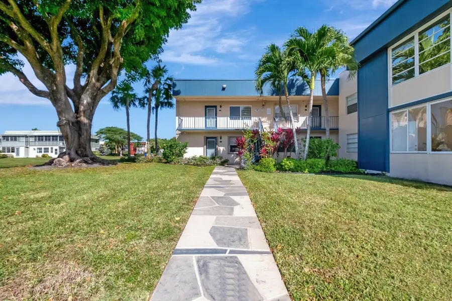 169 Flanders D, Delray Beach, FL 33484 - Image #3