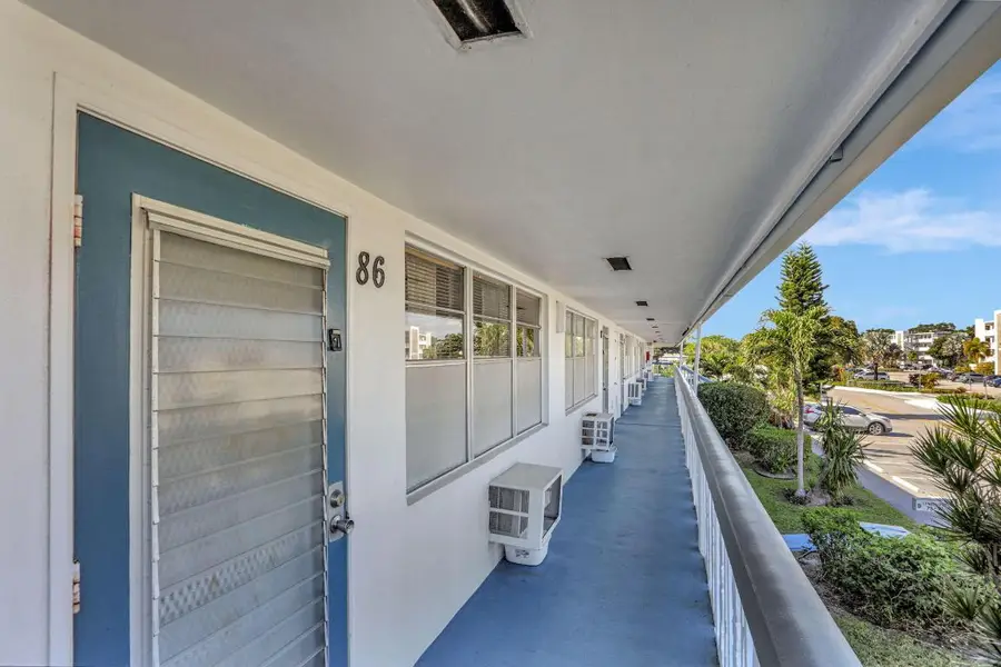 86 Lyndhurst D #D, Deerfield Beach, FL 33442 - Image #2