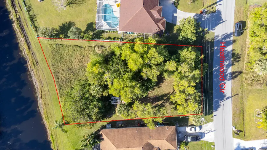 2349 SE Heathwood Circle, Port Saint Lucie, FL 34952 - #2