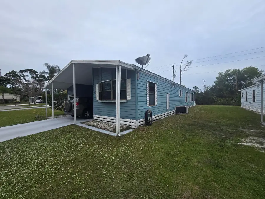 47 Flores Del Norte, Fort Pierce, FL 34951 - Image #3