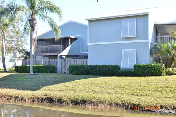 1122 Breezy Way #2c, Sebastian, FL 32958