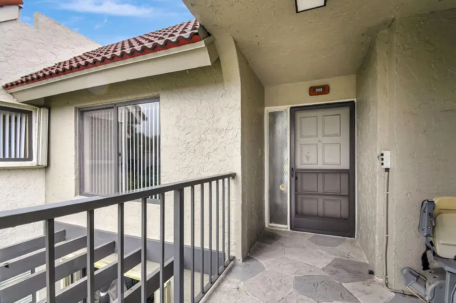 5519 Fairway Park Drive #202, Boynton Beach, FL 33437 - Image #2