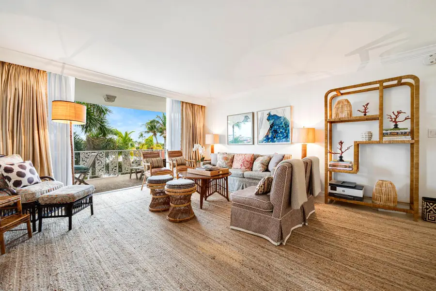 227 Australian Avenue #3e, Palm Beach, FL 33480 - Image #2