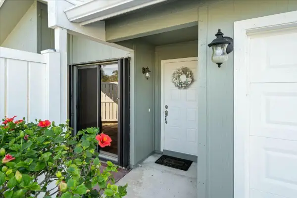 6686 SE Yorktown Drive, Hobe Sound, FL 33455