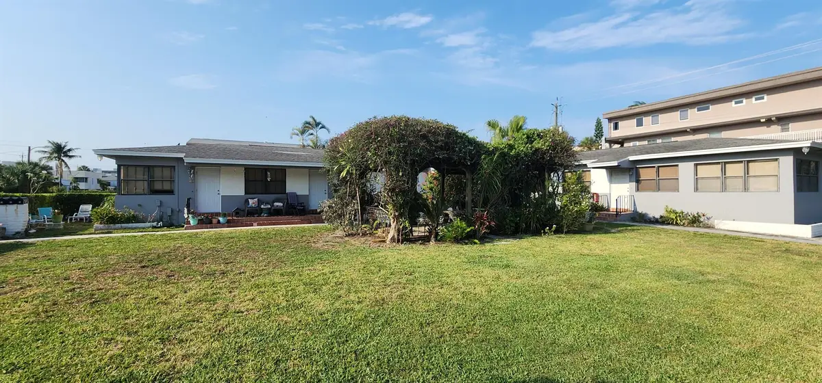 130 S Lakeside 1 Drive, Lake Worth Beach, FL 33460 - Image #1