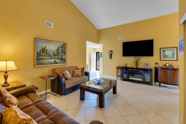 5951 Parkwalk Drive, Boynton Beach, FL 33472