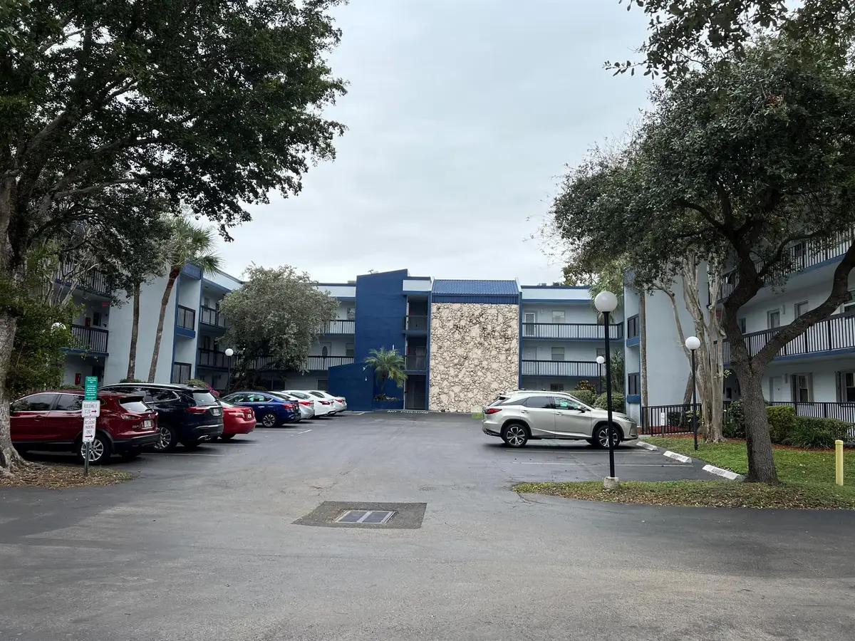 3220 Holiday Springs Boulevard #1-210, Margate, FL 33063 - Image #1