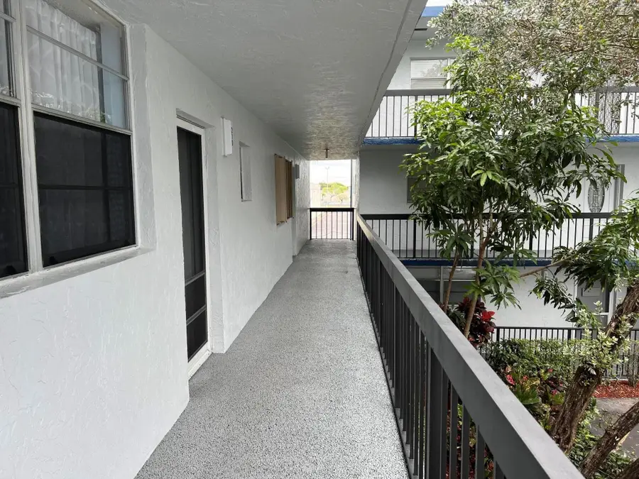 3220 Holiday Springs Boulevard #1-210, Margate, FL 33063 - Image #2