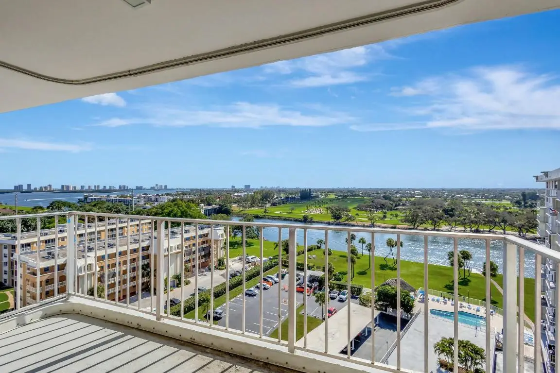 336 Golfview Road #Ph 15, North Palm Beach, FL 33408 - Image #1