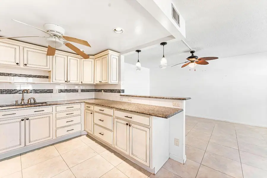 2049 Hythe C, Boca Raton, FL 33434 - Image #3