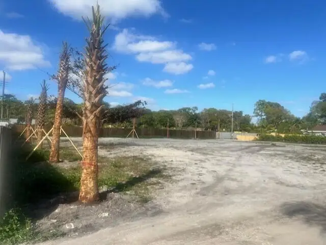 447 Tall Pines Road, West Palm Beach, FL 33415 - Image #2