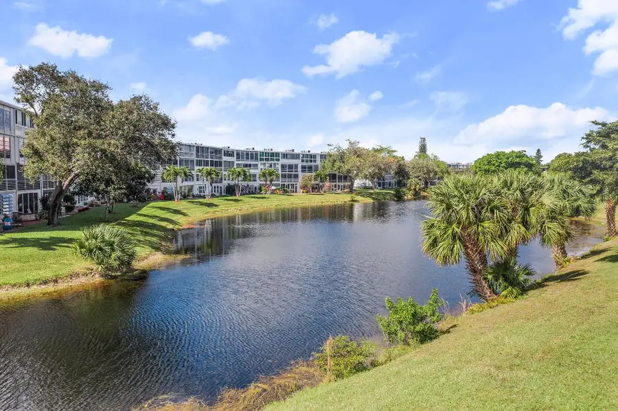 97 Oakridge H #97, Deerfield Beach, FL 33442 - #3