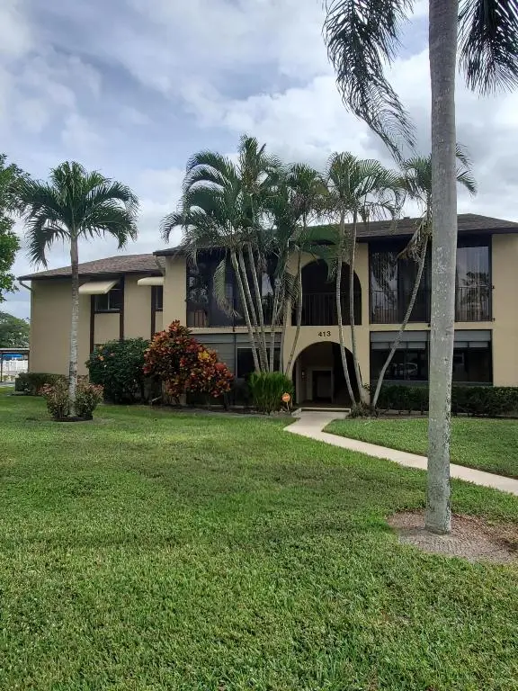 413 Pine Glen Lane #C-1, Greenacres, FL 33463