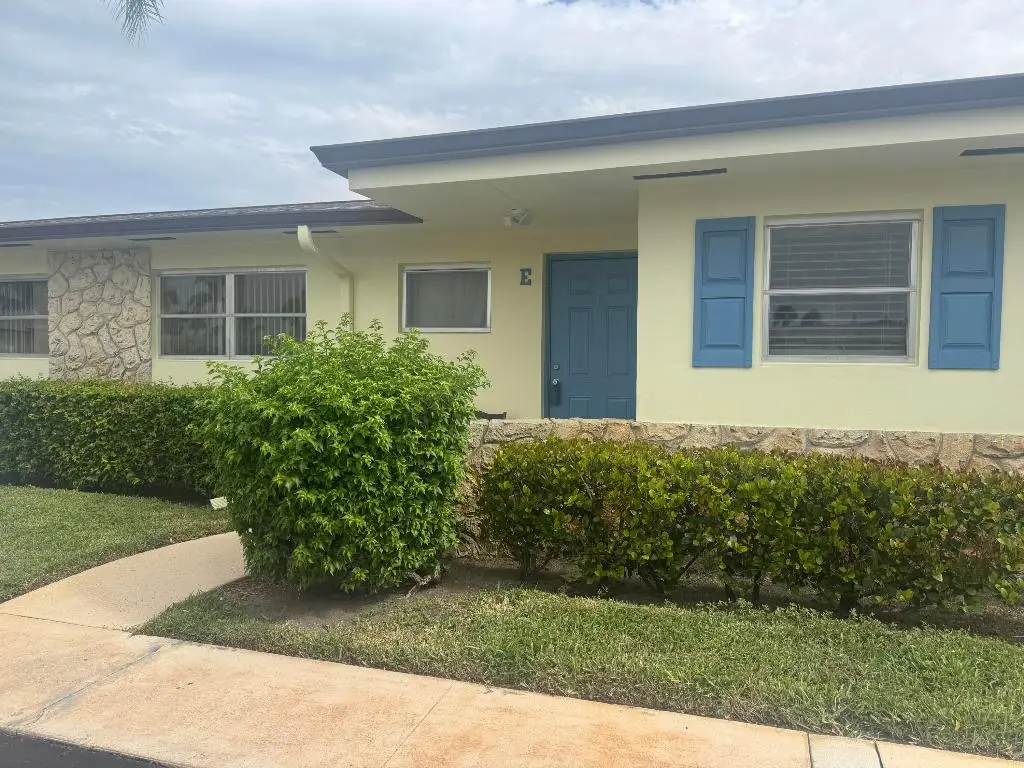 2804 Crosley E Drive E #Apt E, West Palm Beach, FL 33415 - Image #1