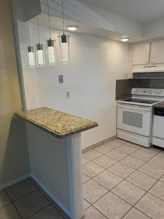 2804 Crosley E Drive E #Apt E, West Palm Beach, FL 33415 - Image #3