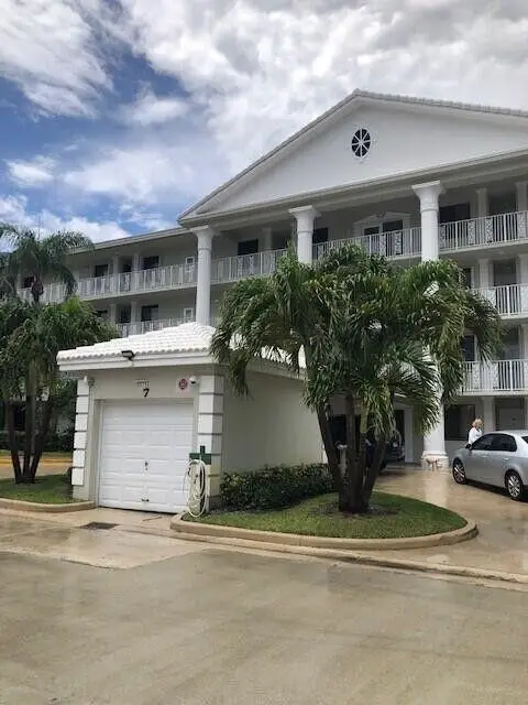 2811 Village Boulevard #202, West Palm Beach, FL 33409 - Image #2