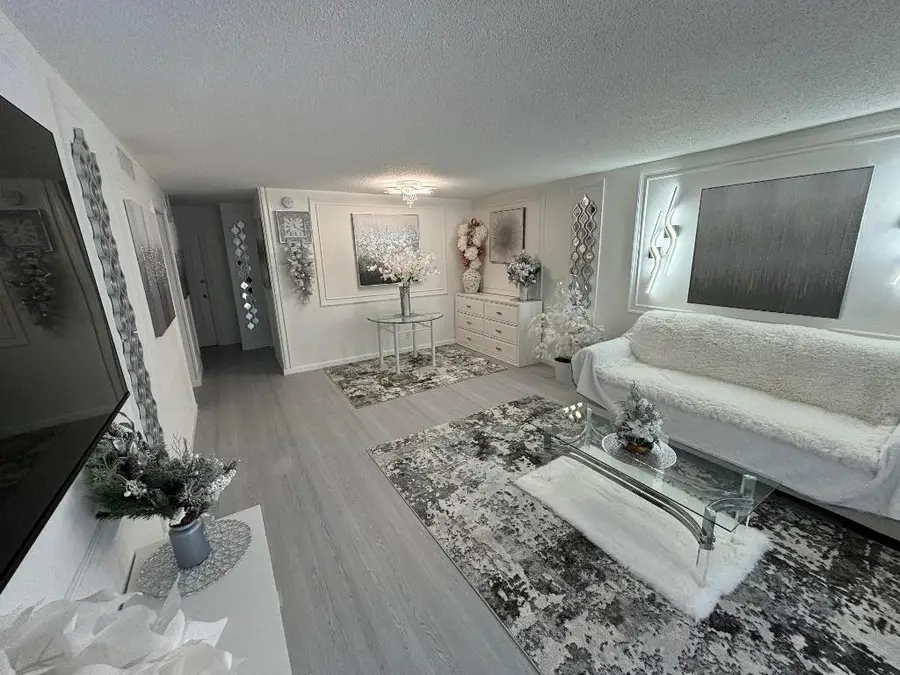 1000 NE 14th Avenue #306, Hallandale Beach, FL 33009 - Image #2