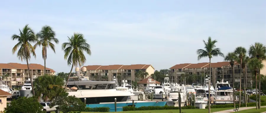 901 Seafarer Circle #201, Jupiter, FL 33477 - Image #3