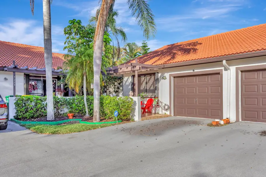 7222 Primrose Lane, Tamarac, FL 33321 - Image #2